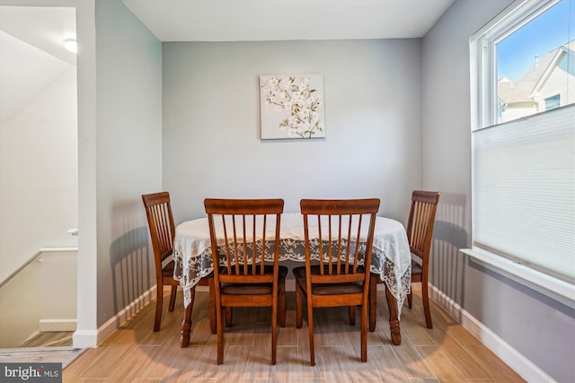 2557 Peter Jefferson Ln, Herndon, VA 20171 - dining area with wood finished floors and baseboards