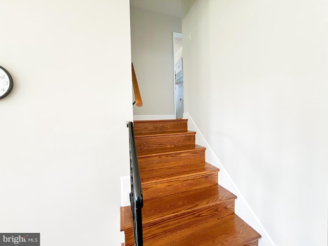 920 Vanderwood, Baltimore, MD 21228 - staircase featuring baseboards