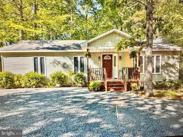 756 Ocean Pkwy, Ocean Pines, MD 21811 - view of front of property featuring a porch