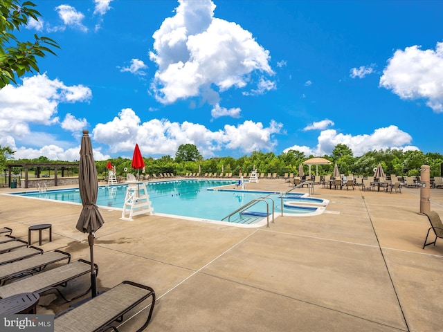 6540 Newton Dr, Frederick, MD 21703 - community pool with a patio area