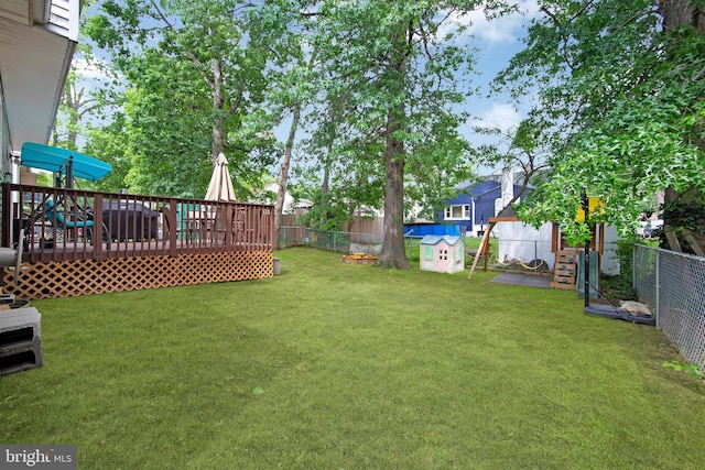 26 Juniper Ave, Somerdale, NJ 08083 - view of yard with a wooden deck