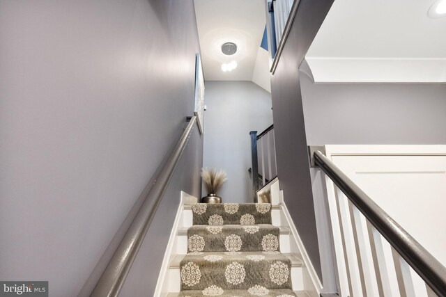 141 Center St S Unit 6, Vienna, VA 22180 - view of staircase