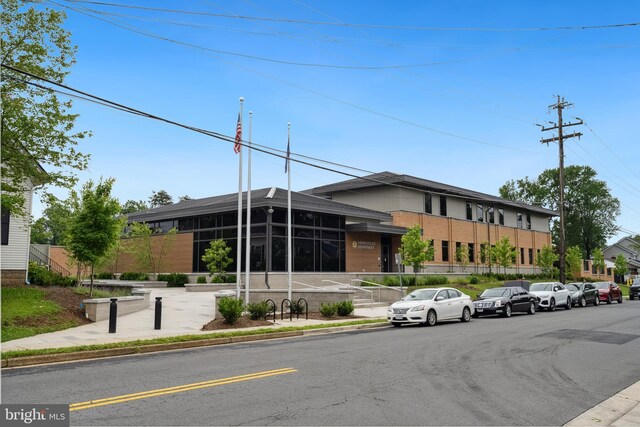 141 Center St S Unit 6, Vienna, VA 22180 - view of building exterior