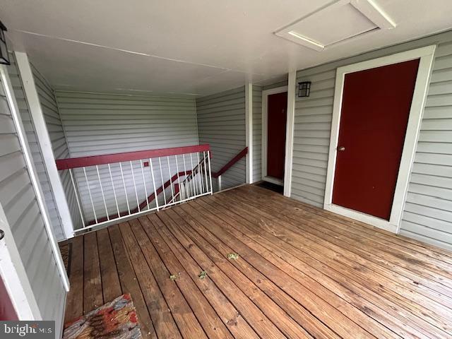 18500 Boysenberry Unit 145-51, Gaithersburg, MD 20879 - view of wooden deck