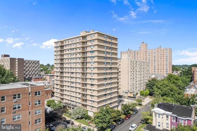 1301 N Harrison St Unit 708, Wilmington, DE 19806 - view of apartment building / complex with a city view