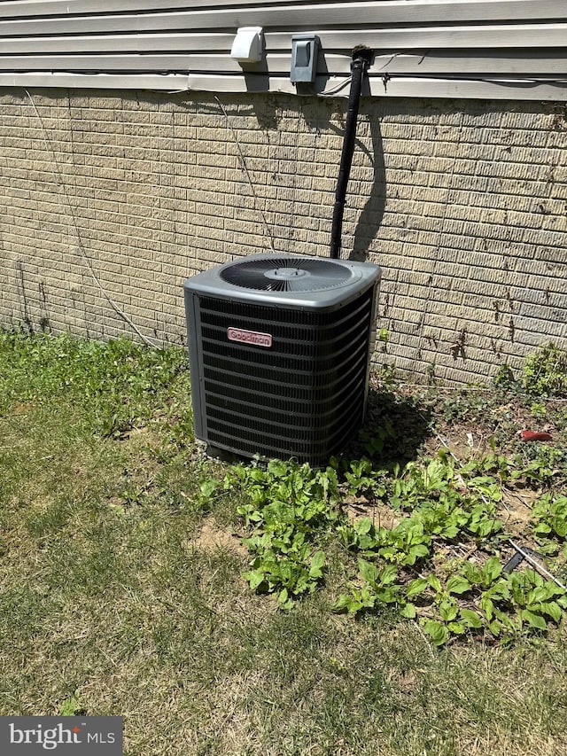 10749 Kitchener Ct, Bowie, MD 20721 - exterior view of a cooling unit