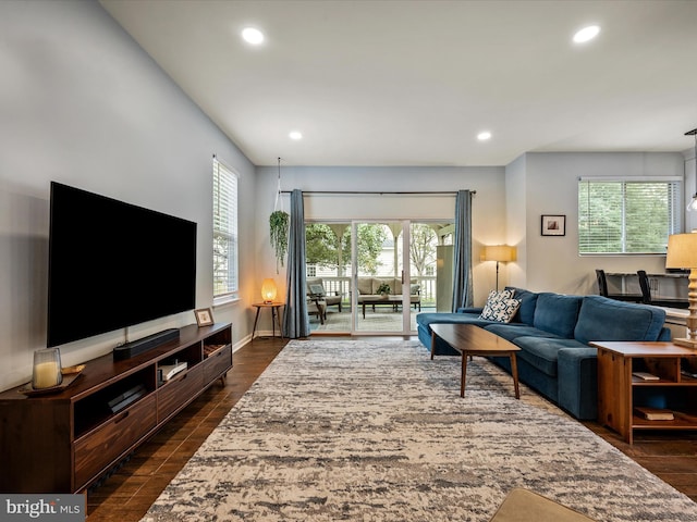 21526 Golden Autumn Pl, Broadlands, VA 20148 - living area featuring recessed lighting and dark wood-style floors