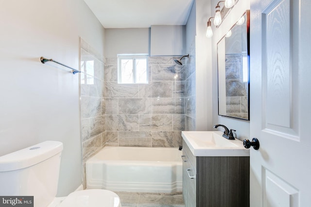 2915 Baker St, Baltimore, MD 21216 - full bath featuring toilet, vanity, and tub / shower combination