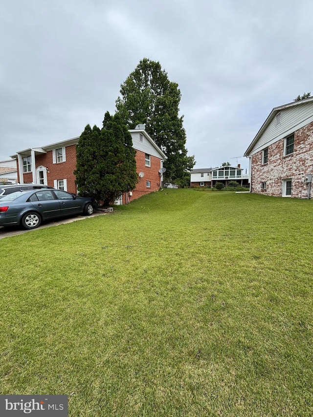 8916 Goldfield Pl, Clinton, MD 20735 - view of green lawn