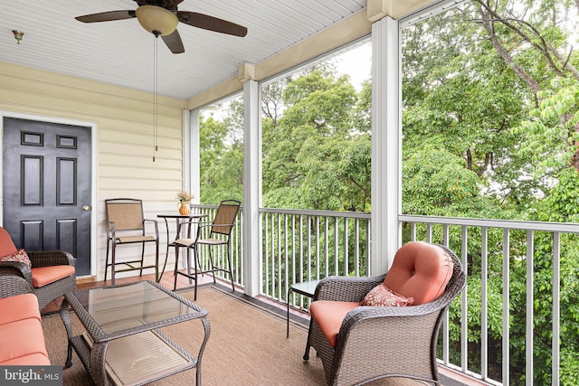 101 Colonial Downs Ct Unit 1305, Newark, DE 19702 - sunroom featuring ceiling fan