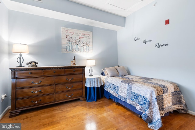 101 Colonial Downs Ct Unit 1305, Newark, DE 19702 - bedroom featuring light wood finished floors and baseboards