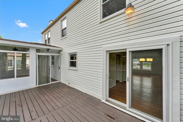 3414 Tyburn Tree Ct, Herndon, VA 20171 - view of wooden terrace