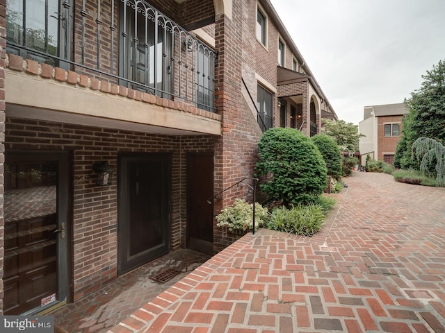 1715 15th St NW Unit 23, Washington, DC 20009 - view of patio featuring a balcony