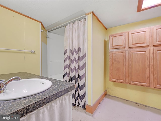 415 Parkway Ave, Schuylkill Haven, PA 17972 - full bath featuring a shower with curtain, concrete flooring, and vanity