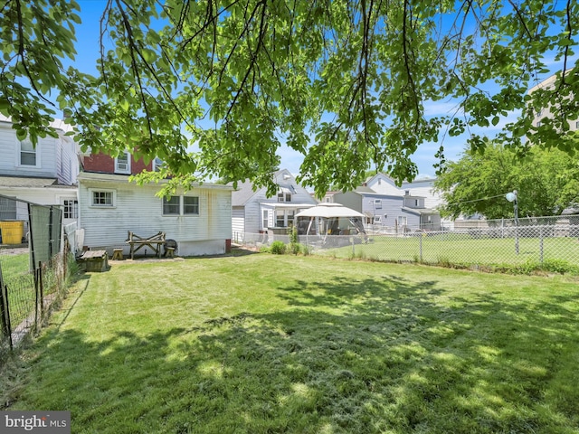 415 Parkway Ave, Schuylkill Haven, PA 17972 - view of yard