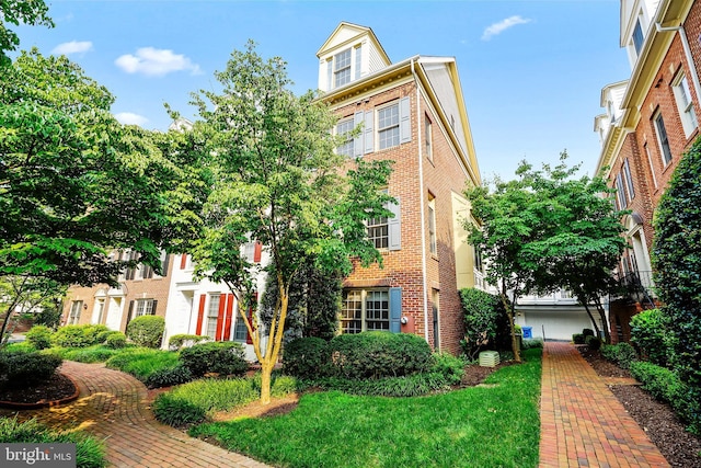 8837 Ashgrove House Ln, Vienna, VA 22182 - view of building exterior