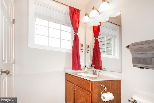 13763 Deacons Way, Gainesville, VA 20155 - bathroom with vanity and toilet