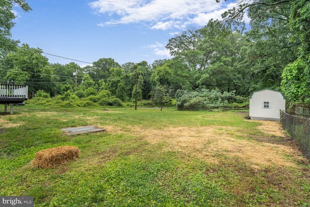 2908 Parkland Dr, District Heights, MD 20747 - view of yard