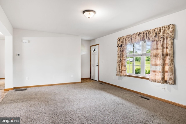 660 Bissetts Ln, Bloomsburg, PA 17815 - unfurnished room featuring carpet flooring and baseboards
