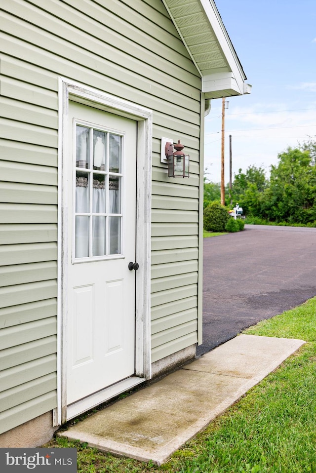 660 Bissetts Ln, Bloomsburg, PA 17815 - view of entrance to property