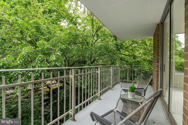 4100 Cathedral Ave NW Unit 709, Washington, DC 20016 - view of balcony