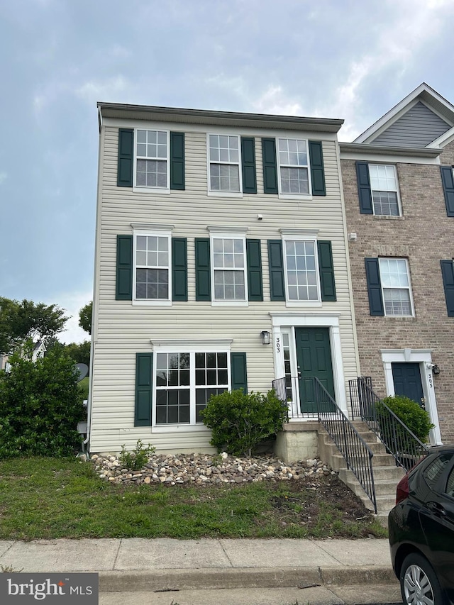 303 Pendleton Ln, Strasburg, VA 22657 - view of property