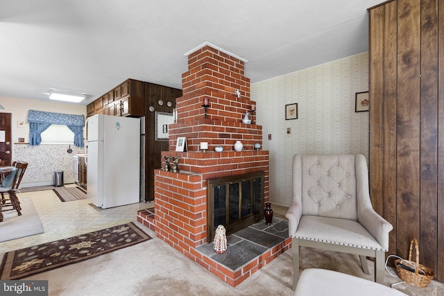25 Kollman Dr, Newark, DE 19713 - living area with wallpapered walls and a fireplace