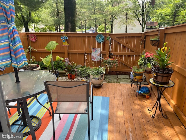 1547 Marlborough Ct, Crofton, MD 21114 - deck featuring outdoor dining area