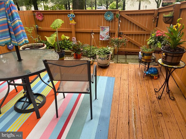 1547 Marlborough Ct, Crofton, MD 21114 - deck featuring outdoor dining space