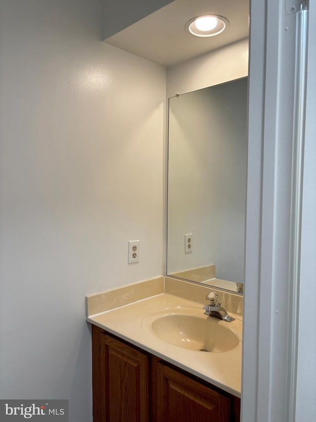 7930 Blue Gray Cir, Manassas, VA 20109 - bathroom featuring vanity