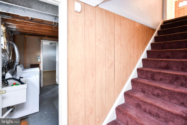 10903 Exeter Ct, Upper Marlboro, MD 20774 - staircase with washing machine and clothes dryer and concrete floors
