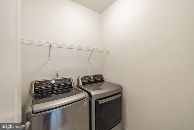 4005 Sweet Azalea Row, Glen Allen, VA 23059 - washroom featuring washing machine and clothes dryer