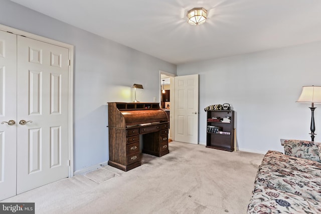 5512 Aspen Dale Ct, Ellicott City, MD 21043 - living area featuring light colored carpet and baseboards