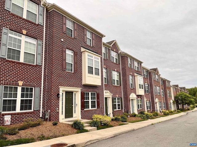 2733 Aldersgate Way, Charlottesville, VA 22911 - view of building exterior featuring a residential view