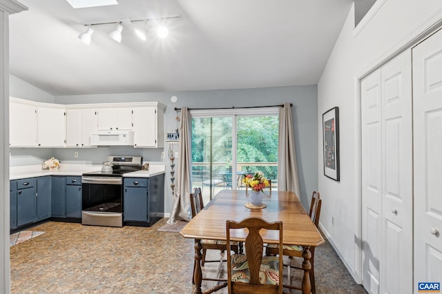 6 Axle Tree Rd, Palmyra, VA 22963 - dining space featuring rail lighting, a skylight, and baseboards