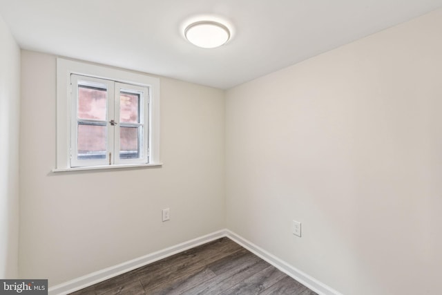 106 Bainbridge St, Philadelphia, PA 19147 - unfurnished room featuring dark wood-style floors and baseboards