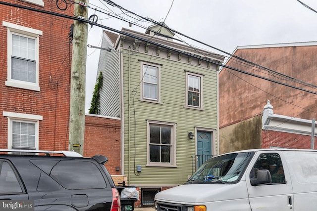 106 Bainbridge St, Philadelphia, PA 19147 - view of front facade featuring brick siding