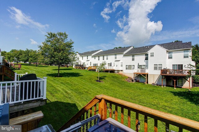 812 Red Rock Cir, Royersford, PA 19468 - view of grassy yard featuring a residential view and a deck