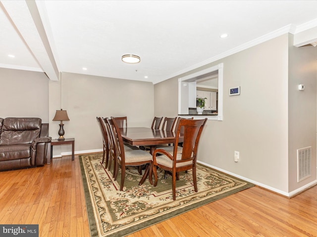 20523 Staffordshire Dr, Germantown, MD 20874 - dining room with light wood-type flooring, baseboards, crown molding, and recessed lighting