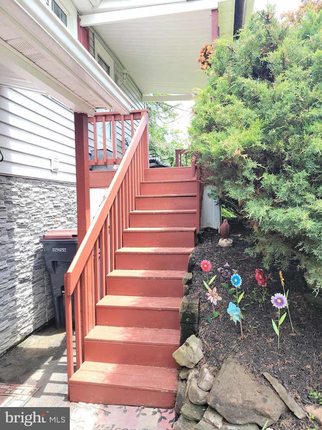 1221 Valley View Rd, Bellefonte, PA 16823 - view of stairway