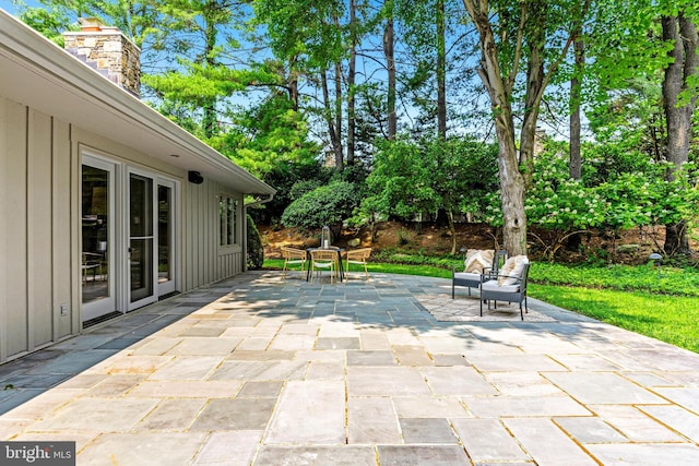 5 Tall Tree Ct, Baltimore, MD 21208 - view of patio featuring outdoor dining space