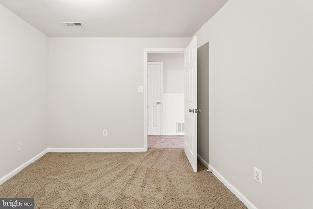 45620 Livingstone Station St, Sterling, VA 20166 - empty room featuring carpet and baseboards