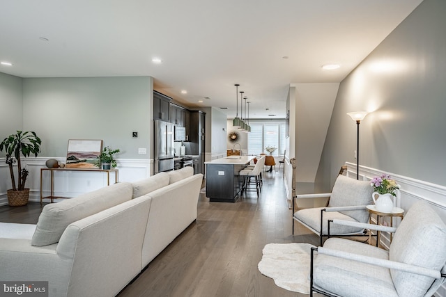 1009 Lakeview Ct Unit 1009, King Of Prussia, PA 19406 - living area featuring wood finished floors, wainscoting, and recessed lighting