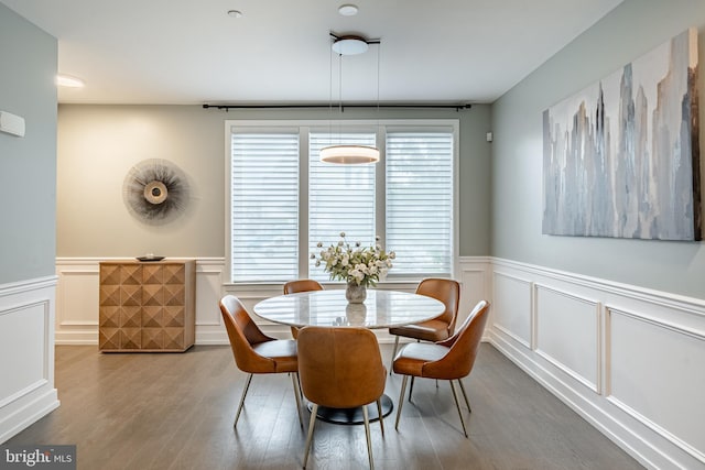 1009 Lakeview Ct Unit 1009, King Of Prussia, PA 19406 - dining space with a decorative wall, wood finished floors, and wainscoting