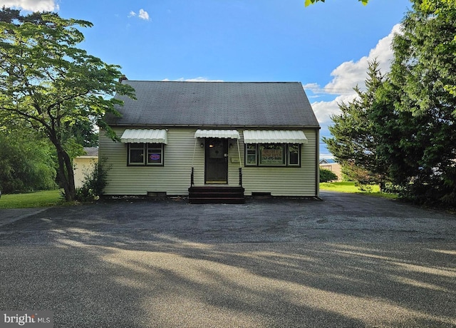 4312 Fritchey St, Lower Paxton, PA 17109 - cape cod house with roof with shingles