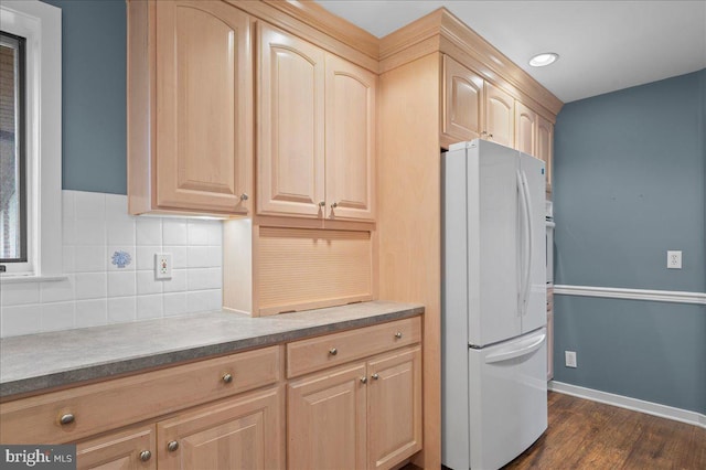 3203 Falcon Ln Ste 311, Wilmington, DE 19808 - kitchen with freestanding refrigerator, light brown cabinets, dark wood-type flooring, backsplash, and baseboards