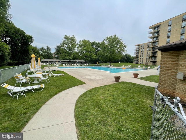 666 W Germantown Pike Unit 1721, Plymouth Meeting, PA 19462 - view of community pool