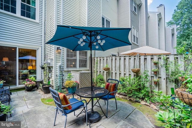 6072 Old Landing Way Unit 48, Burke, VA 22015 - view of patio featuring outdoor dining space
