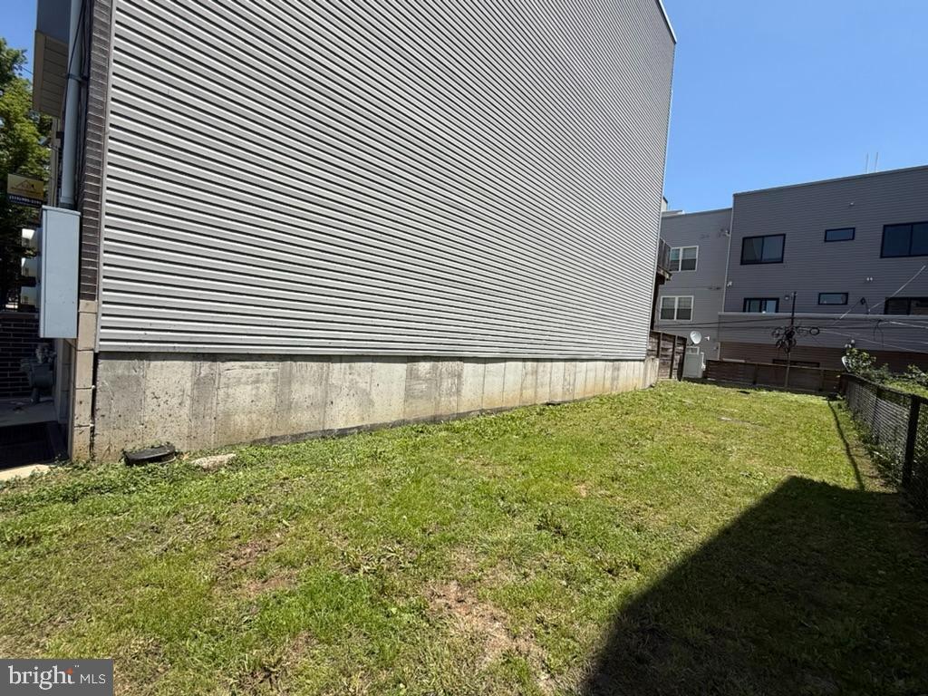 1537 N Franklin St, Philadelphia, PA 19122