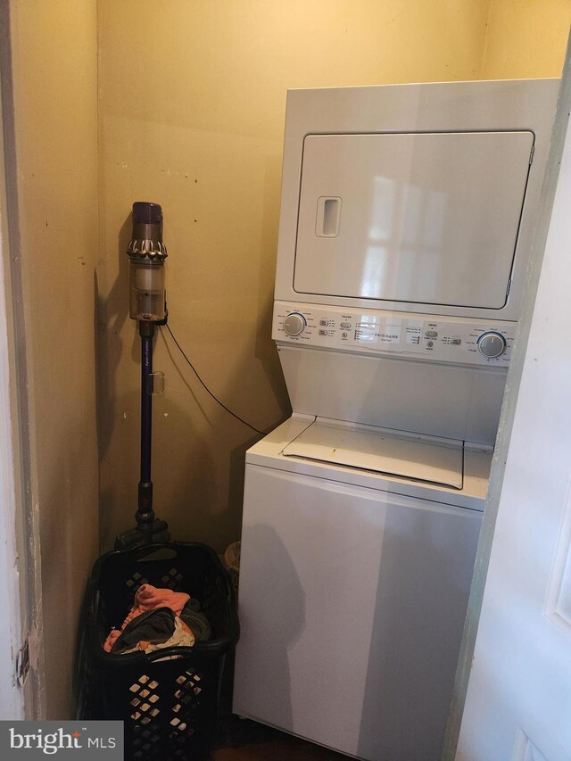 4560 Bossler Rd, Elizabethtown, PA 17022 - laundry room with estacked washer and dryer